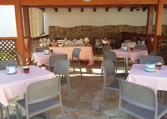 Monelli Bed & Breakfast