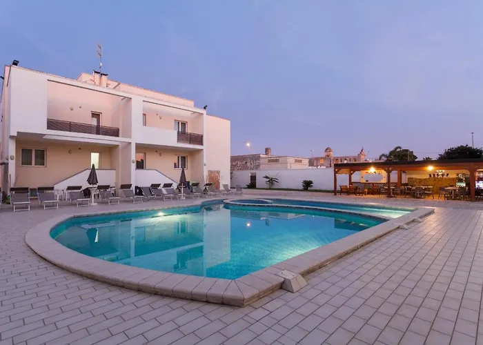 Monelli Bed & Breakfast 3*